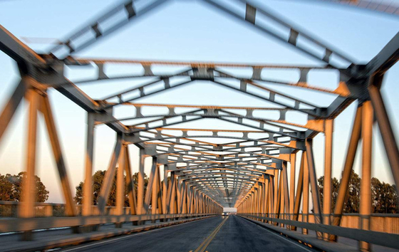 Vantaggi della poliurea poliaspartica nella protezione delle strutture in acciaio da ponte